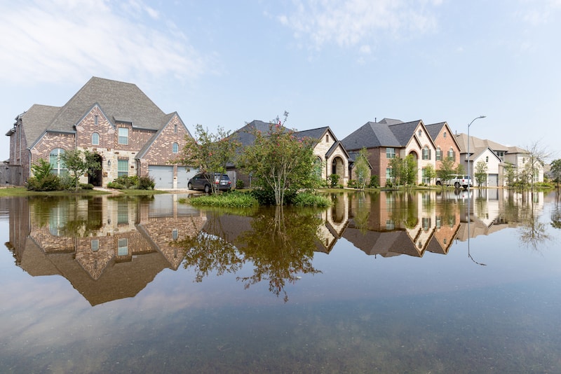 how to sell your house when it floods