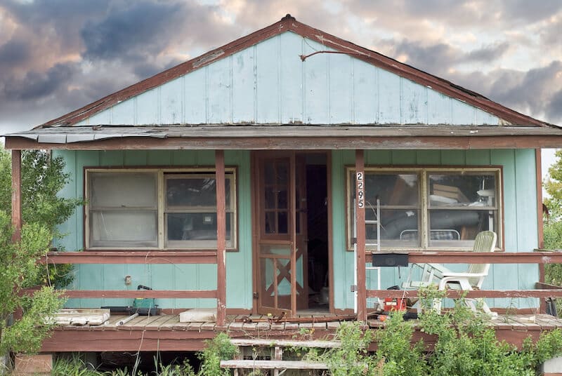 a house in poor condition 