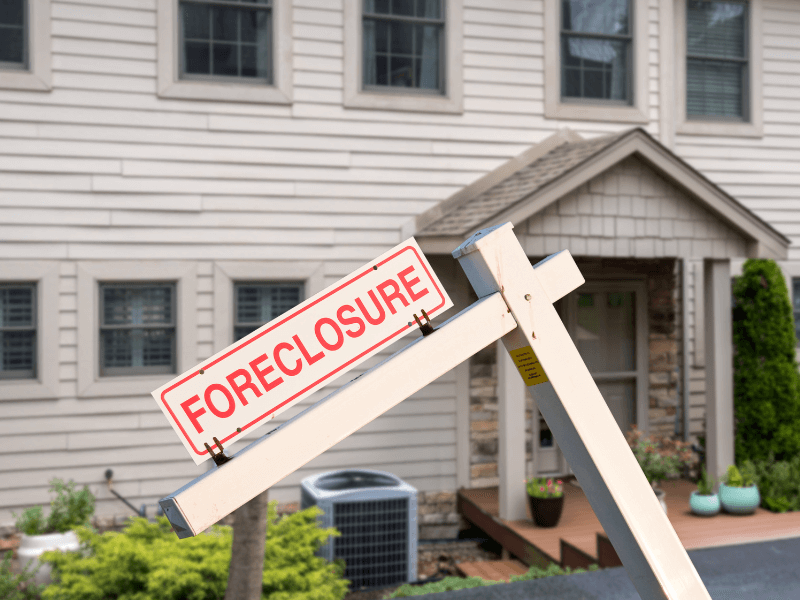 Selling Your House Before Foreclosure – Can You Do It?